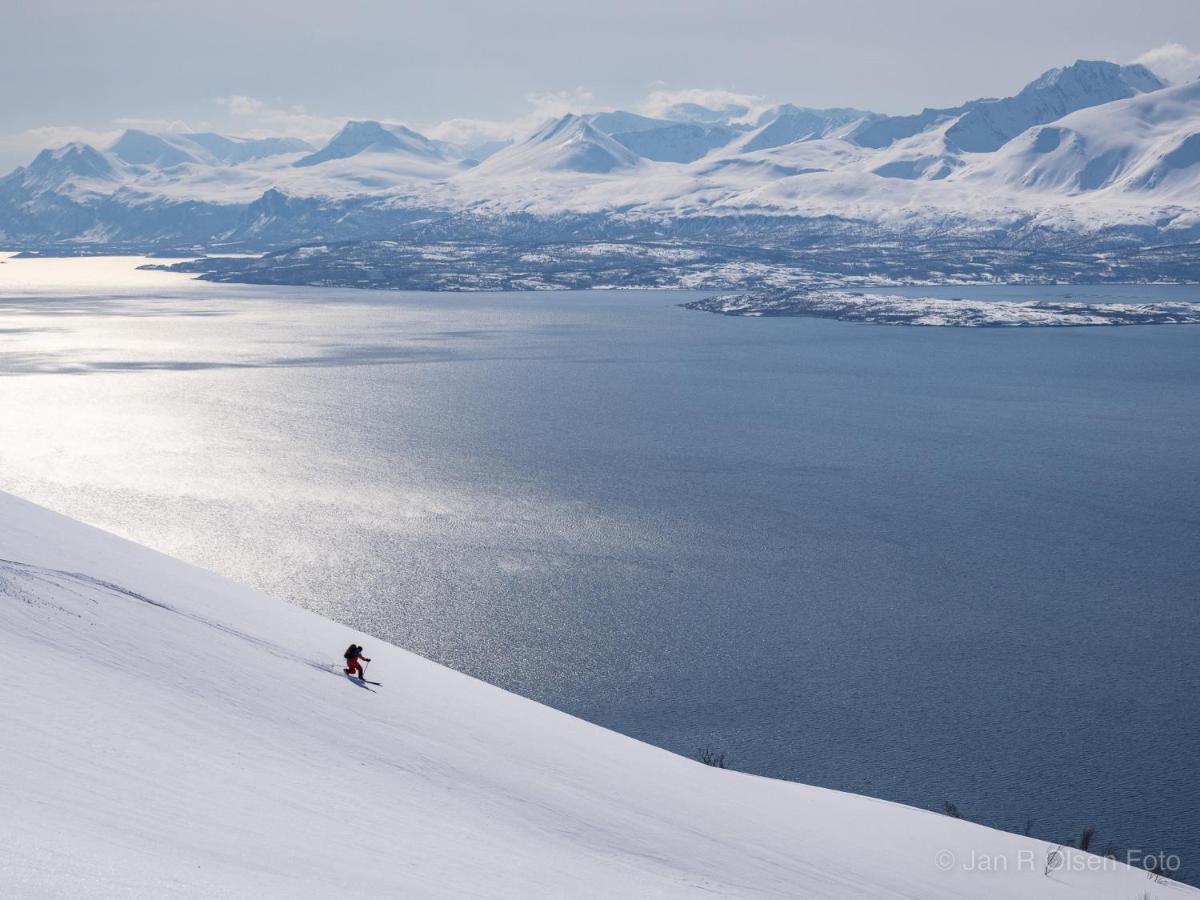 Lyngenfjord, Froyas Hus Villa Olderdalen Екстериор снимка